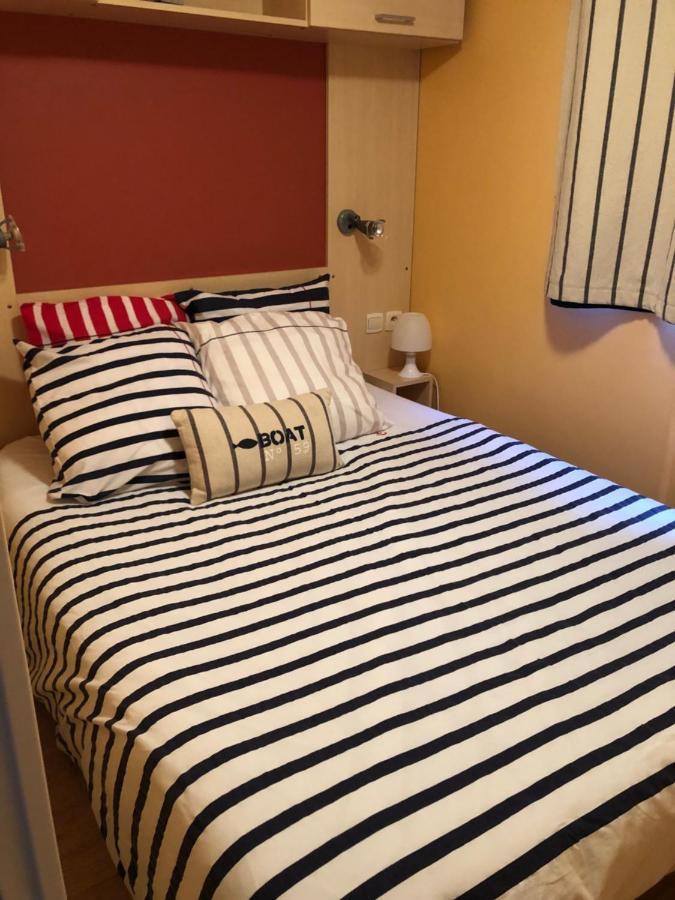 Campsite Flamants Roses 1 Pers 6 *